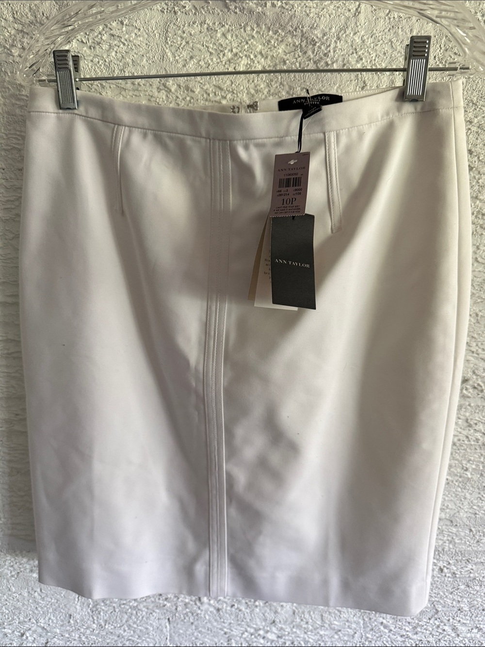 Ann Taylor Off-White Pencil Skirt with Center Seam